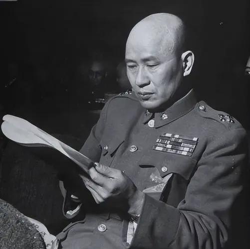 裹挟政要与学者：蒋介石败退时带走的大陆核心资源(图6)